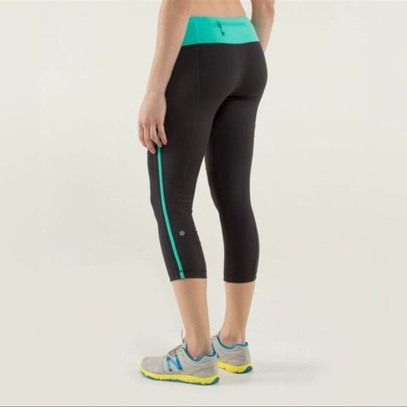 Lululemon Race With Grace Crop Leggings | Size 6 | Soot / Bali Breeze - Picture 2 of 9